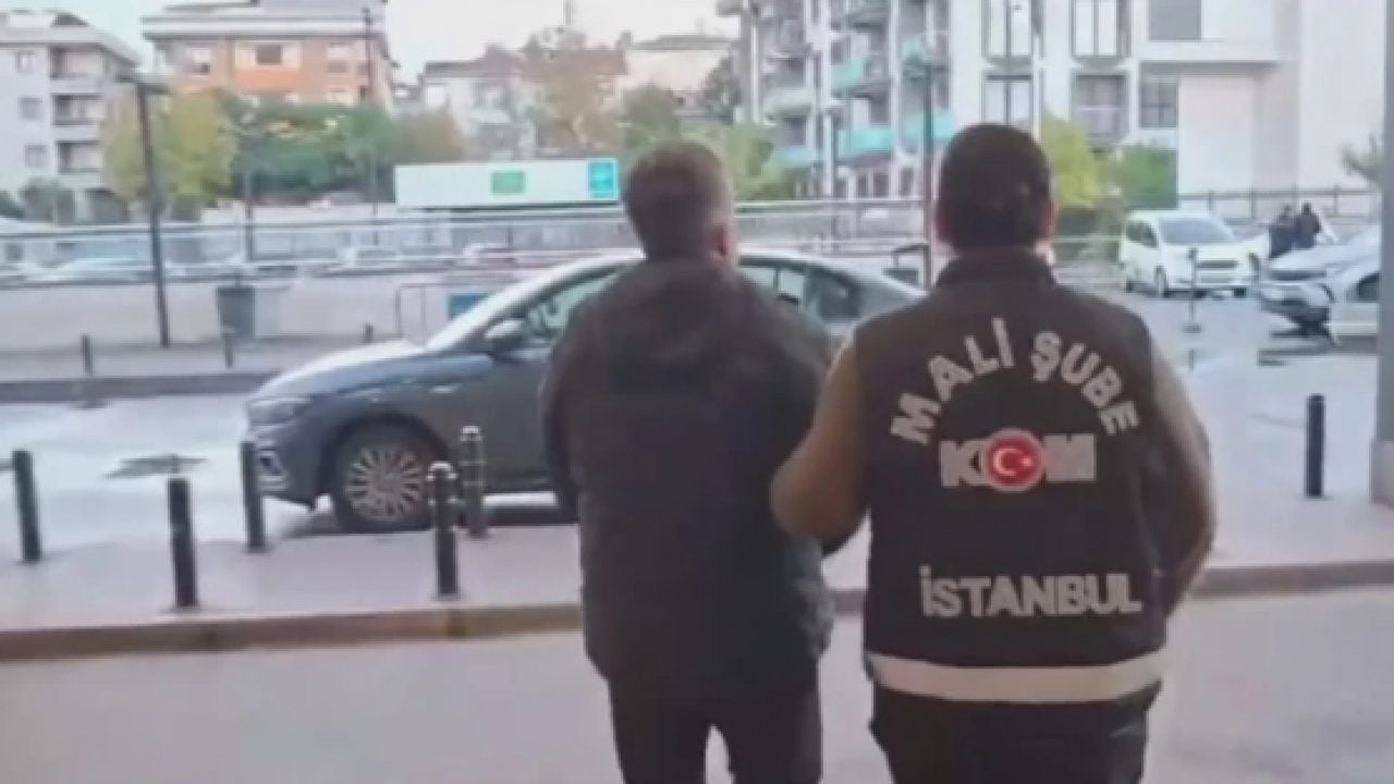 Foto - Rüşvet, yolsuzluk ve nüfuz ticareti... Belediyedeki skandalda 13 kişi adliyede