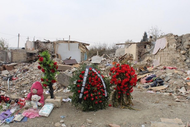 Foto - Rusya akın akın bölgeye getiriyor! Yeni görüntüler az önce servis edildi