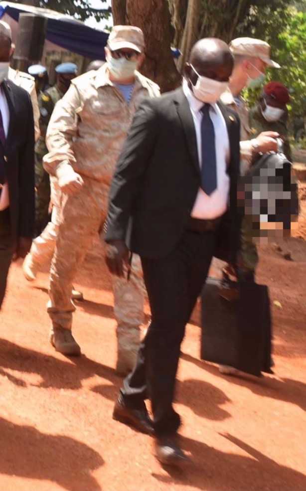 Foto - Rusya asker göndermişti! Ülke fena karıştı