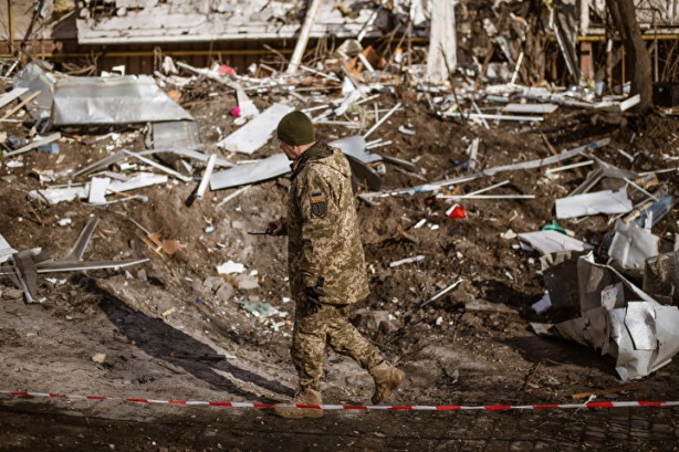 Foto - Rusya bir apartmanı daha vurdu! Ölüler var