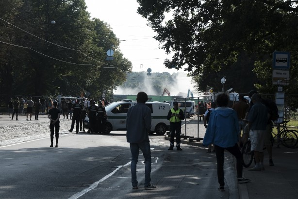 Foto - Rusya buna ne diyecek? 79 metrelik anıt yerle bir