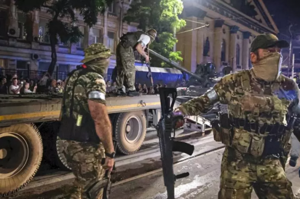 Rusya diken üzerinde! Wagner'in şifreli mesajı deşifre oldu