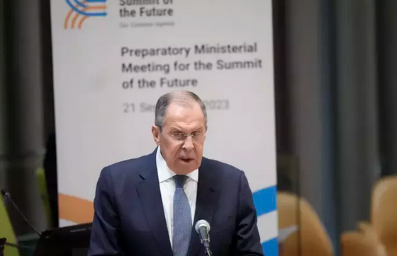 Rusya Dışişleri Bakanı Lavrov'un yorumu ortalığı karıştıracak: ABD ile savaş! Rus çocuklar harekete geçti...