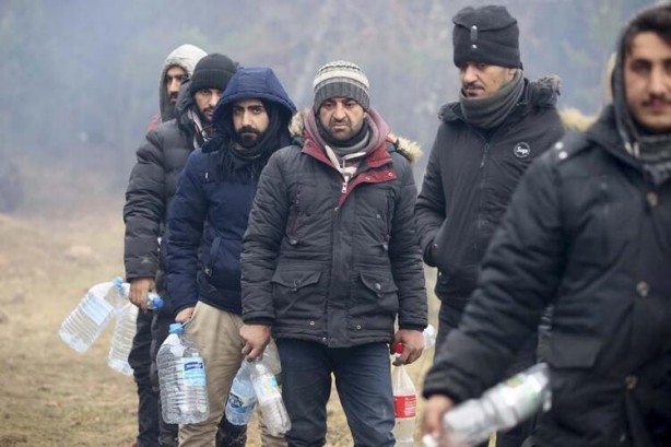 Foto - Rusya gözünü kararttı! Yağmur gibi iniyorlar, dünya nefesini tuttu
