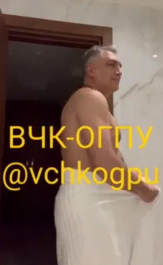 Foto - Rusya Kara Kuvvetleri Başkomutan yardımcısının çıplak dansı olay oldu