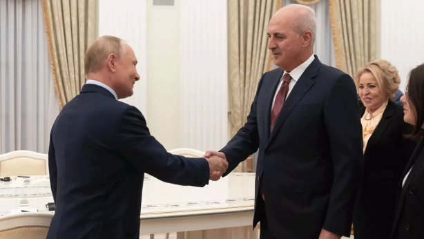 Rusya lideri Putin TBMM Başkanı Numan Kurtulmuş'u kabul etti