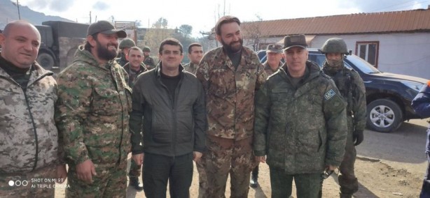 Foto - Rusya resmen yerleşti! Karabağ için 170 uçak havaladı