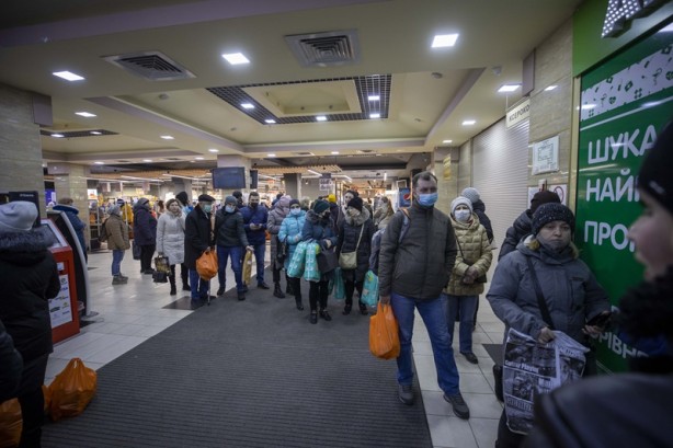 Foto - Rusya, Ukrayna kentlerini vuruyor! Görüntüler dehşete düşürdü