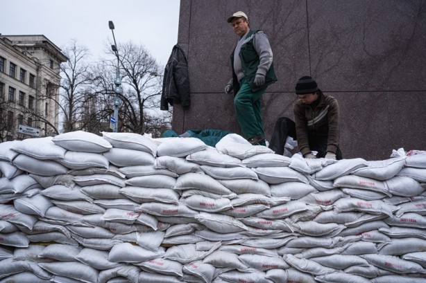 Foto - Rusya Ukrayna savaşı Harkiv'de böyle görüntülendi! Fotoğraflar içler acısı...