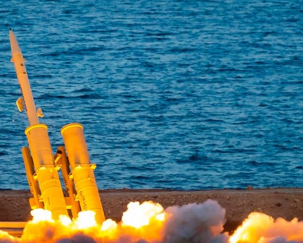 Foto - Rusya, Ukrayna savaşında kan mı kaybediyor? Rus askerleri Fath-360 füzesi için İran’da