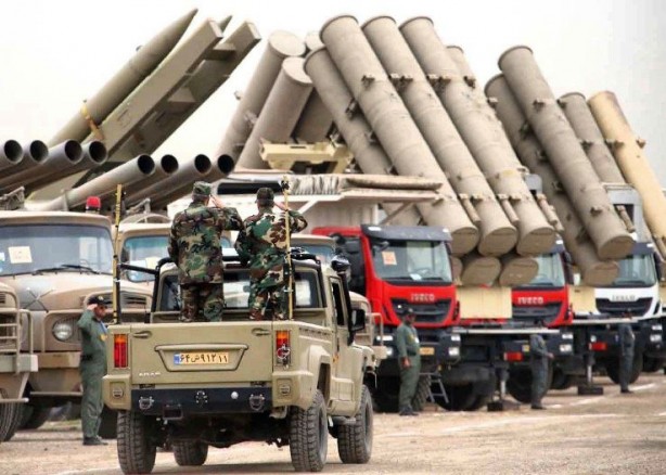 Foto - Rusya, Ukrayna savaşında kan mı kaybediyor? Rus askerleri Fath-360 füzesi için İran’da