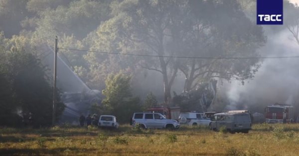 Foto - Rusya'da askeri kargo uçağı düştü! Ölüler var