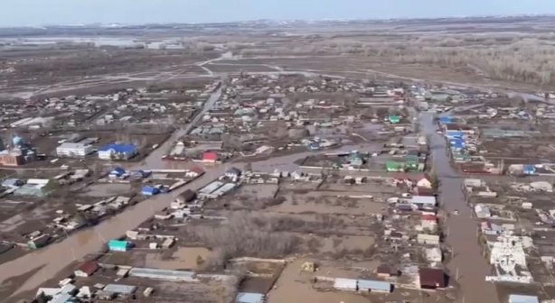 Foto - Rusya’da baraj patladı! Şehir sular altında kaldı