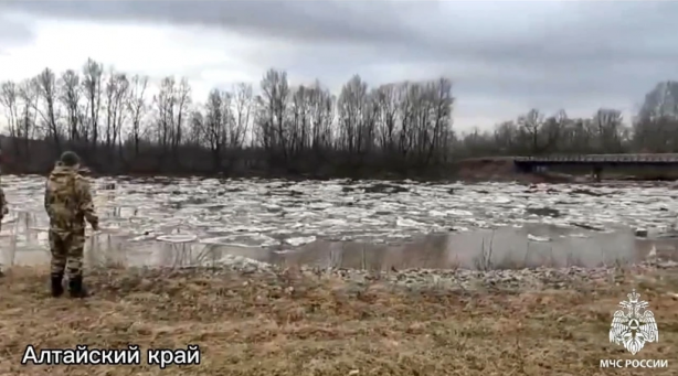 Foto - Rusya’da baraj patladı! Şehir sular altında kaldı
