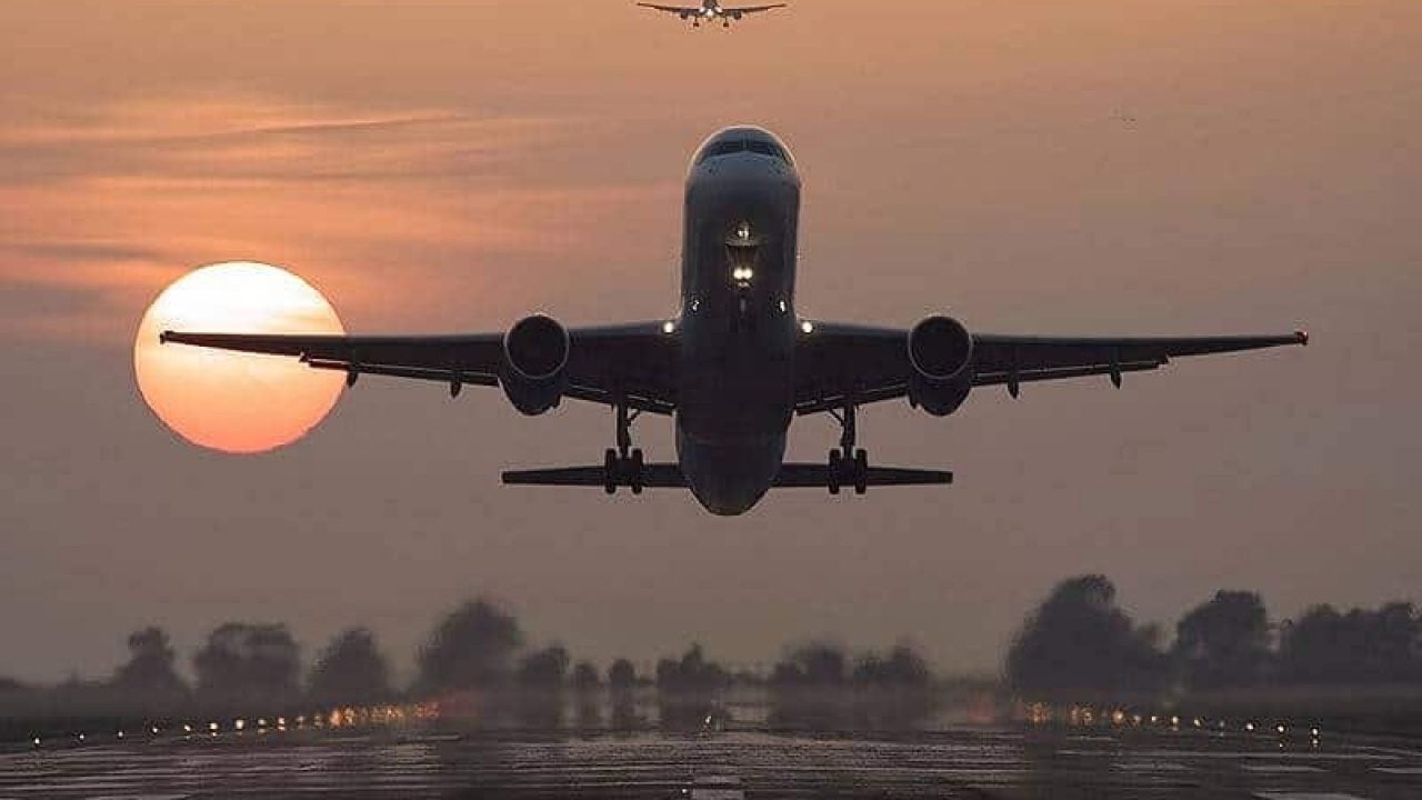 Foto - Rusya'da sıcak saatler: Türkiye'den kalkan uçaklar bir bir dönmeye başladı