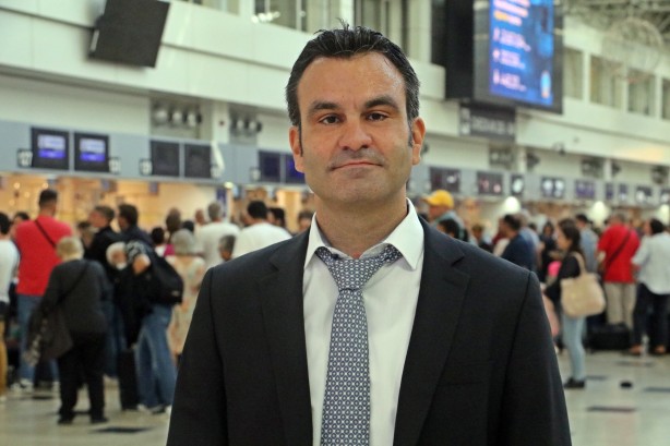 Foto - Rusya'daki seferberlik sonrası Türkiye'ye akın başladı! Ek seferler konuldu