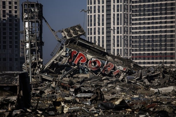Foto - Rusya'dan alışveriş merkezine saldırı! Ölüler var