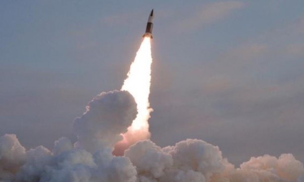 Rusya'dan gözdağı! Kıtalararası balistik füze denemesi yaptı