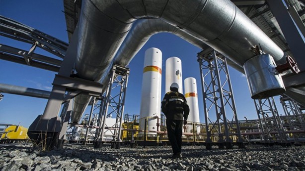 Foto - Rusya'dan ucuza petrol alınıyor ama akaryakıt fiyatları düşmüyor! Ünlü isim 'Allah emri değil' diyerek önemli detayı açıkladı