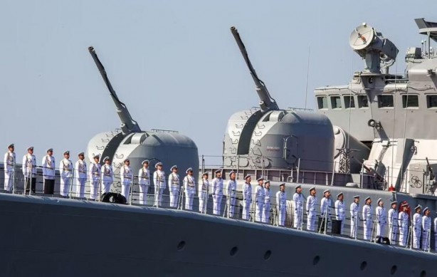 Foto - Rusya'nın ilanı dünyayı ayağa kaldırdı! Jetler havalandı, savaş gemileri harekete geçti