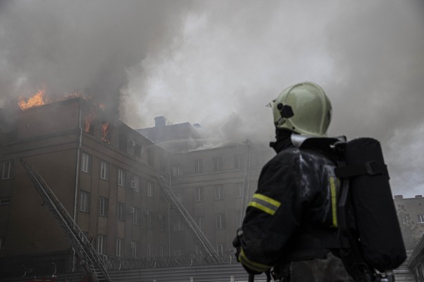 Foto - Rusya'nın vurduğu şehir yanıyor