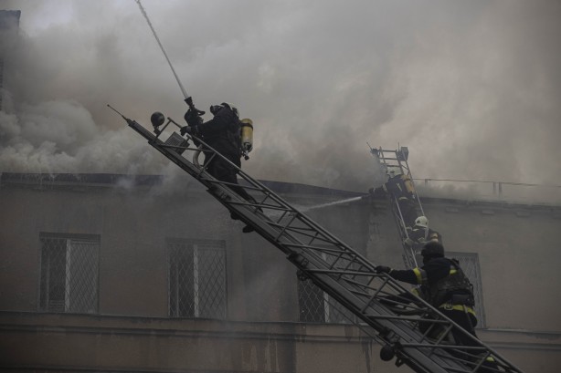 Foto - Rusya'nın vurduğu şehir yanıyor