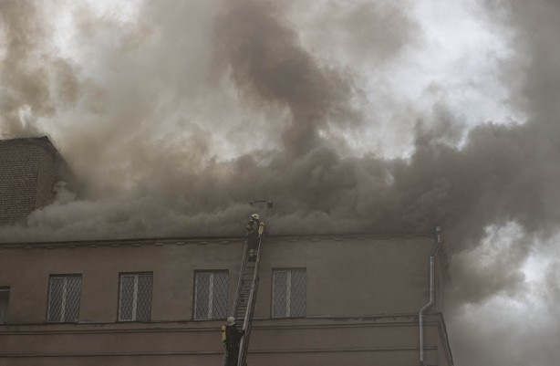 Foto - Rusya'nın vurduğu şehir yanıyor
