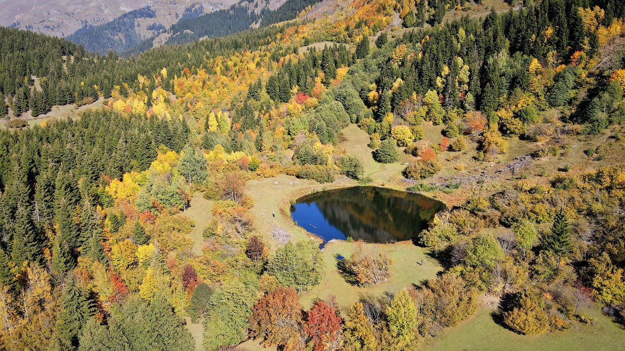 Foto - Rutav Gölü'nde büyüleyici atmosfer