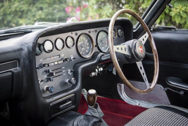 Foto - RX-8'in atasına istenen fiyat dudak uçuklatıyor