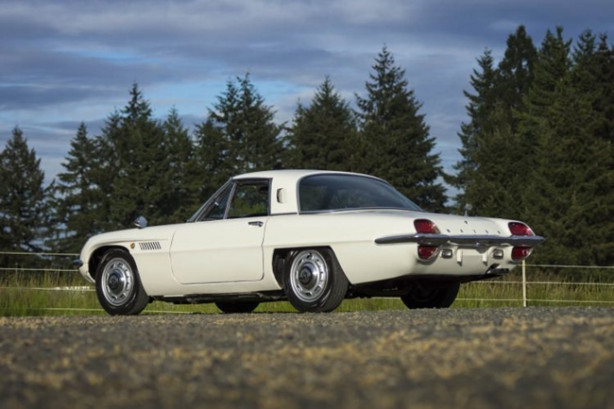 Foto - RX-8'in atasına istenen fiyat dudak uçuklatıyor