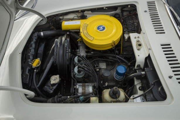 Foto - RX-8'in atasına istenen fiyat dudak uçuklatıyor