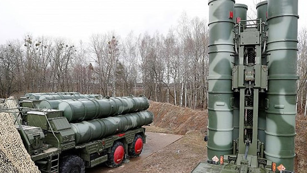 S-400'ler İHA'ları bayılttı! Ülke sınırlarına girerken vuruldular