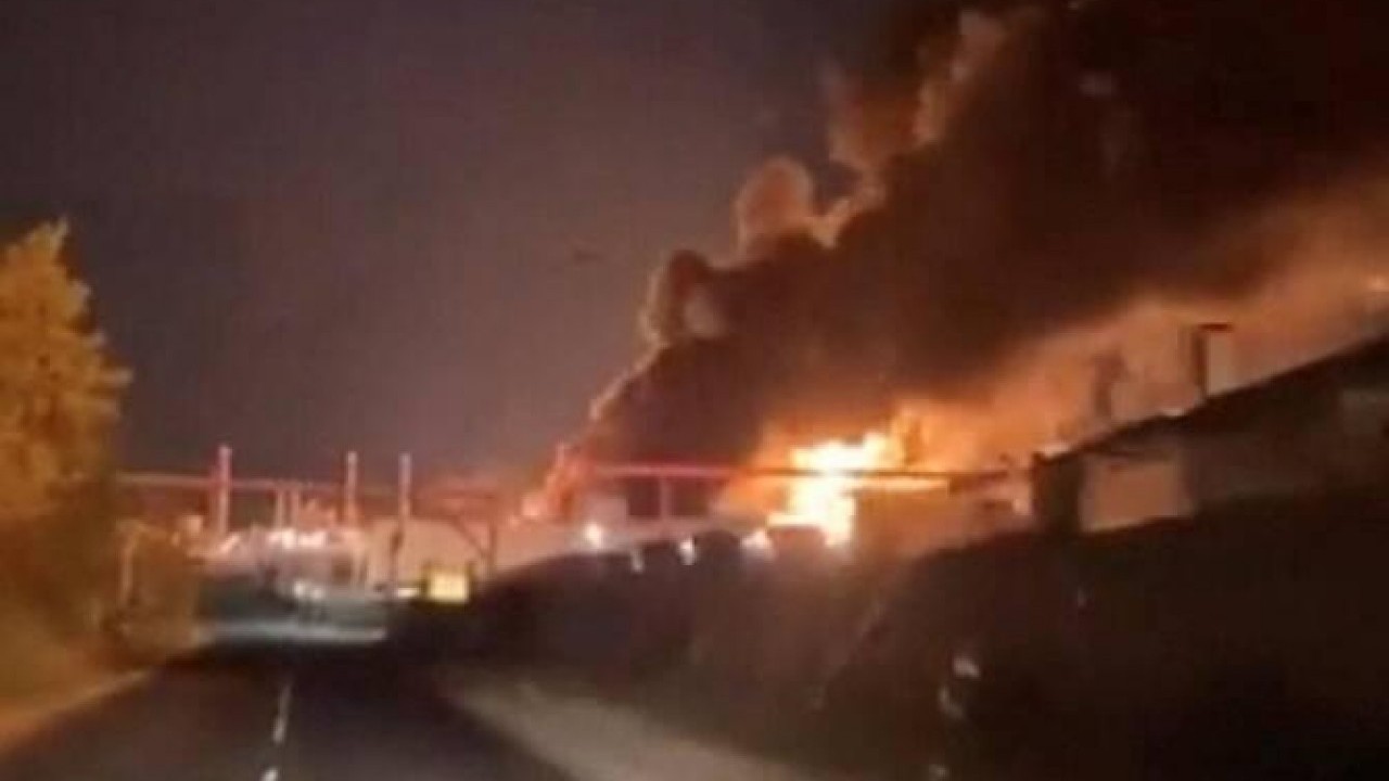 Foto - S-400'ler müdahale edemedi: Petrol tesisi vuruldu