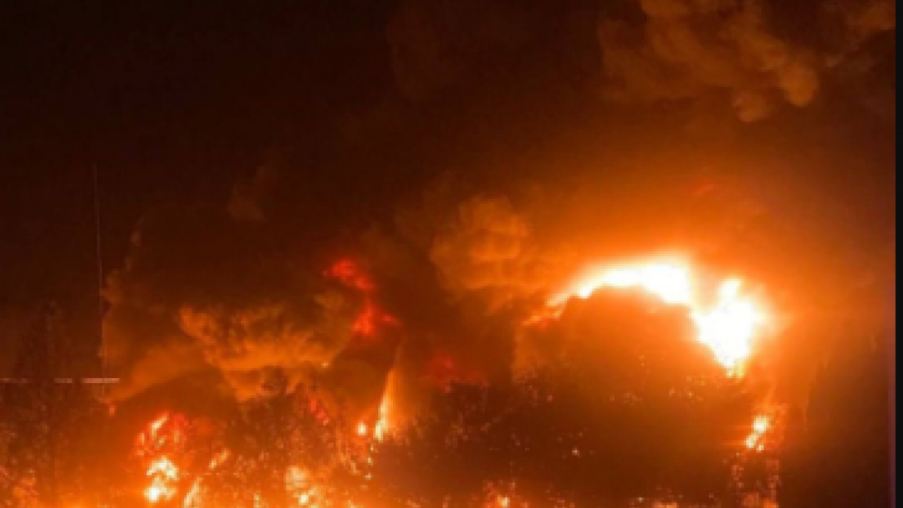 Foto - S-400'ler yakalayamadı! Benzin fışkıran petrol tesisi İHA'larla vuruldu