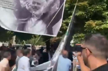 Foto - Saadet Partililer, Temel Karamollaoğlu utanın! Ayeti herkesin önünde yırttılar