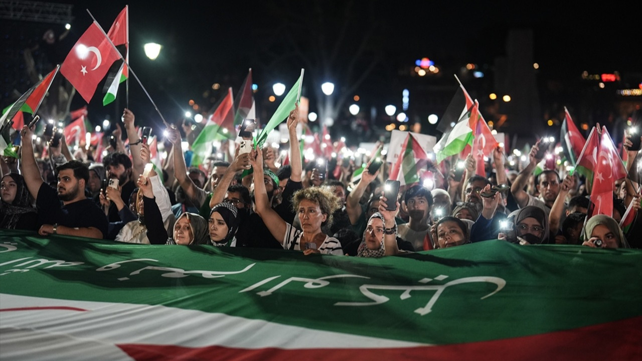 Foto - Saadet Partisi'nin ortağı CHP gazetesinden kin kusan başlık! Tepki yağıyor