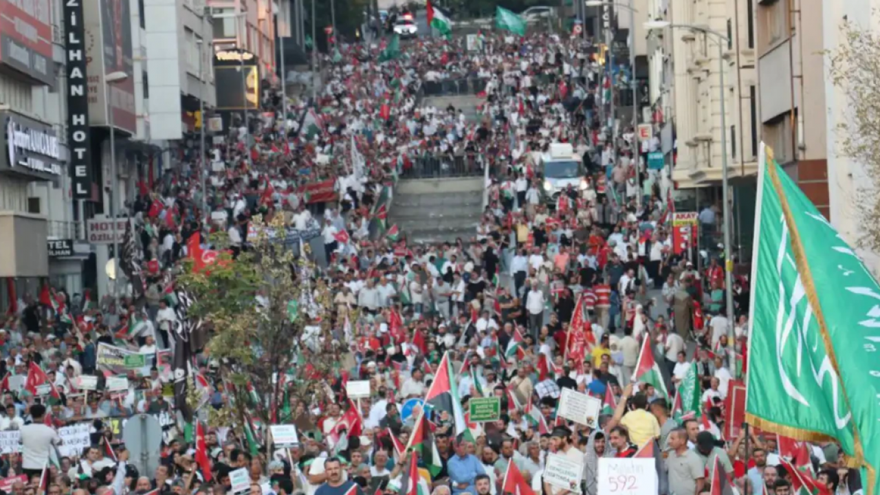 Foto - Saadet Partisi'nin ortağı CHP gazetesinden kin kusan başlık! Tepki yağıyor