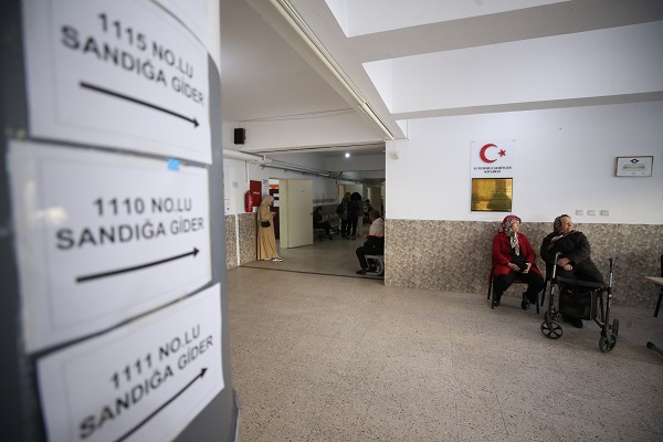 Foto - Saat 17.00’de sona erecek! Türkiye’den seçim manzaraları