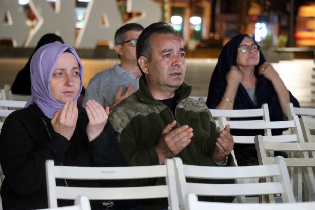 Foto - Saatler 03.02’de eller semaya açıldı