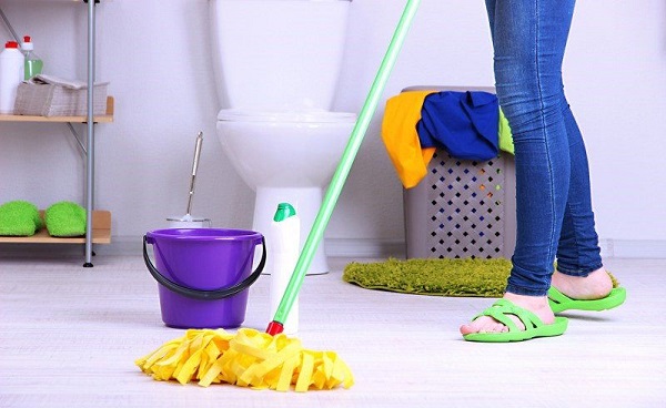 Saatlerce ovalamanıza gerek yok! 7 adımda banyonuz ışıl ışıl olsun