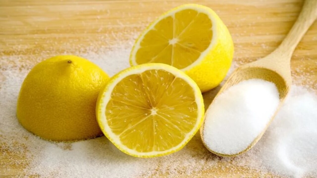 Foto - Saatlerce uğraşma devri kapanıyor! Duşakabin kireçlerinin kurtulmanın kolay yolu