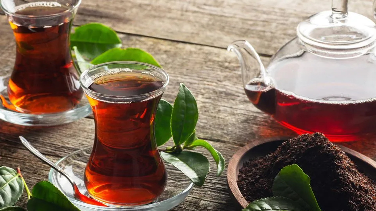Foto - Sabah demleyin akşam için! İşte gün boyu taze kalan çay yapmanın sırrı