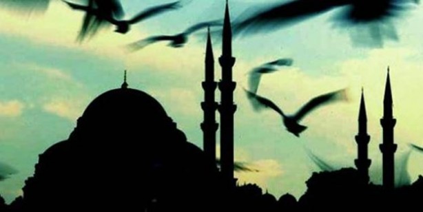 Foto - Sabah ezanı okununca yemek yersek ne olur? Sabah ezanı okununca sahur biter mi?