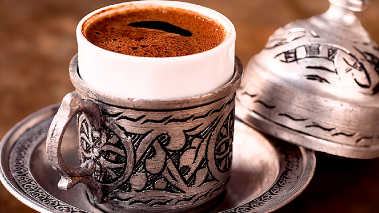 Foto - Sabah saatlerinde içilen kahve mutlu ediyor! Her gün tüketin iyi geliyor