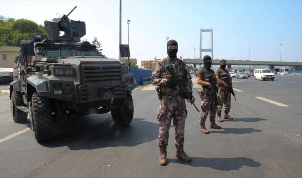 'Sabahın ilk ışıklarına kadar çarpıştık'