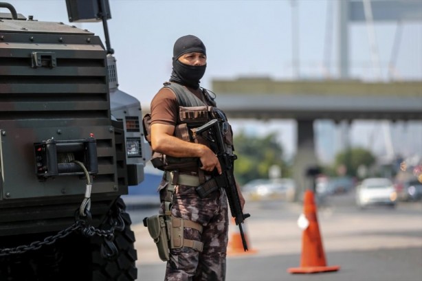Foto - 'Sabahın ilk ışıklarına kadar çarpıştık'