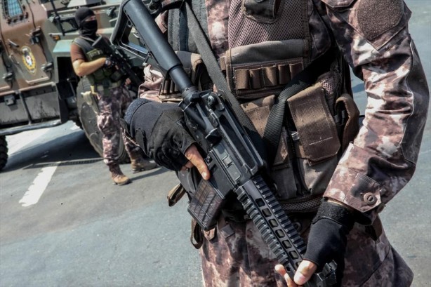 Foto - 'Sabahın ilk ışıklarına kadar çarpıştık'