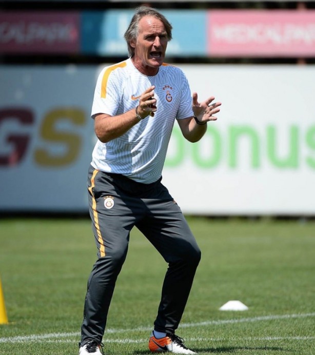 Foto - Sabri artık sağ bekte değil!