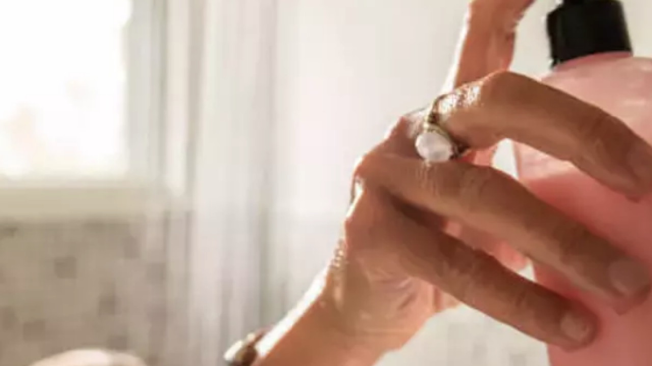 Saç yıkarken yapılan 4 hata! Uzmanlar 'bunları sakın yapmayın' diyerek duyurdu...