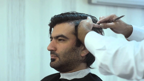 Foto - Saçımızı kestirirken vücudumuzda neler oluyor?